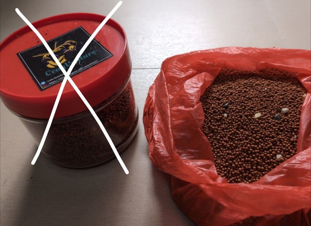 Tiny leca balls (Category: Pots & Planters) located in Singapore. Submitted by revilo75 (Listing ID 1331597799, Image 1). Description: Used in fish tank Very clean NB: Left one sold.