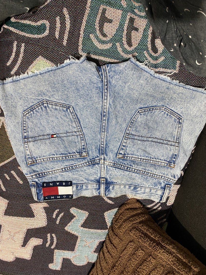 Tommy Hilfiger Denim Shorts - Size 28 (Category: Shorts) located in Manila. Submitted by jaelayacan21 (Listing ID 1422568013, Image 2). Description: .