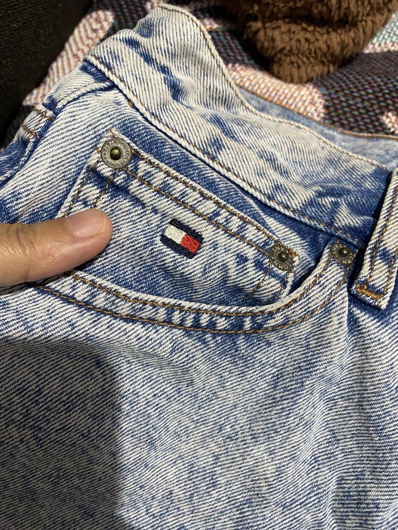 Tommy Hilfiger Denim Shorts - Size 28 (Category: Shorts) located in Manila. Submitted by jaelayacan21 (Listing ID 1422568013, Image 3). Description: .
