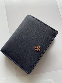 （分類：）位於 。 由 phoebeyanbags 提交（商品編號 1422663246，圖片 1）。簡介： 。