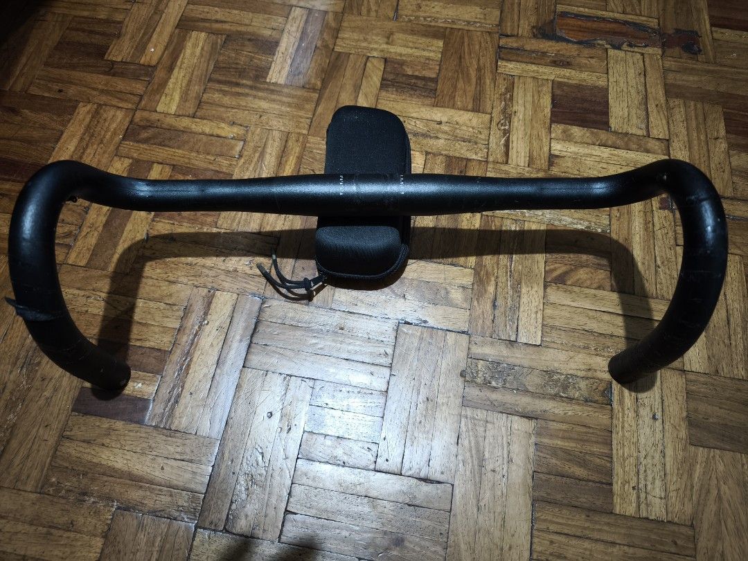 Unbranded dropbar 40cm (Category: Bicycles) located in Las Pinas. Submitted by trident88 (Listing ID 1422596410, Image 1). Description: unbranded dropbar 40cm no meet up. pickup only or delivery thru lalamove at buyers expense .