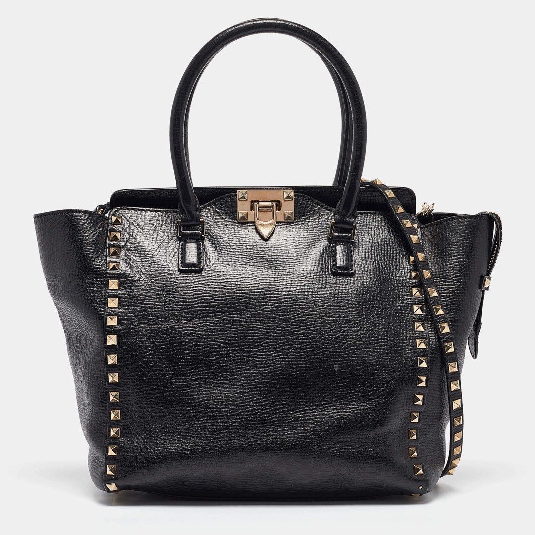 Valentino Garavani Rockstud Tote Bag (Category: Luxury Bags & Wallets) located in Trece Martires City. Submitted by ellakim29 (Listing ID 1422568063, Image 1). Description: .
