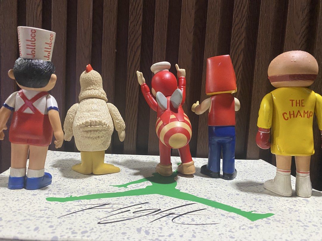 Vintage Jollibee Standee Figures (Category: Designer & Blind Box Toys) located in Makati City. Submitted by starshop2025 (Listing ID 1422650653, Image 3). Description: Selling a complete set of the vintage jolly figures. Sold as set. Meetups can be arranged in Pasig or along Shaw blvd. Firm on the price..