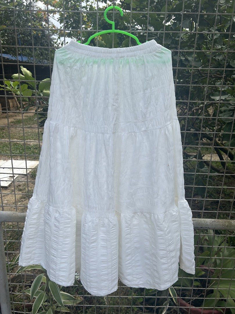 White Textured Crop Top and Skirt Set (Category: Sets or Coordinates) located in Antipolo. Submitted by yuriwanders (Listing ID 1422606230, Image 2). Description: - White crop top and skirt set - Crop top with gathered strap and bodice design - Skirt features a tiered, flowing design - Made of lightweight fabric - Ideal for casual outings - Perfect for warm weather.