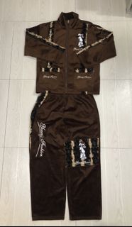 (Category: ) located in . Submitted by yocsthrifted (Listing ID 1422582912, Image 1). Description: .