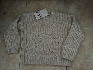 (Category: ) located in . Submitted by preloved_ksmn (Listing ID 1422600022, Image 1). Description: .