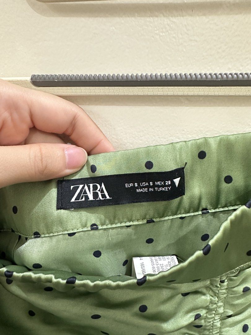 Zara Polka Dot Ruched Midi Skirt (Category: Skirts) located in Manila. Submitted by shopbmb.mnl (Listing ID 1422553834, Image 3). Description: Fits 25-28 Used twice Authentic 💯 RFS: decluttering ❌ when worn ❌ lowballers, joy reservers.