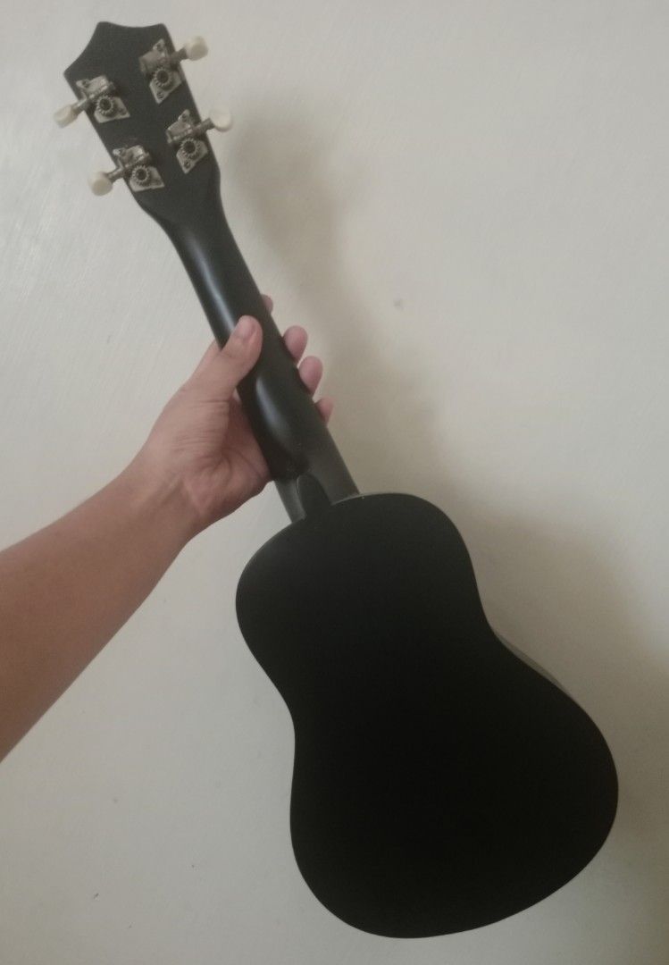 4-String Ukulele Black – Ready to Use (Category: Musical Instruments) located in Bacolod City. Submitted by right_niche (Listing ID 1422782391, Image 3). Description: .