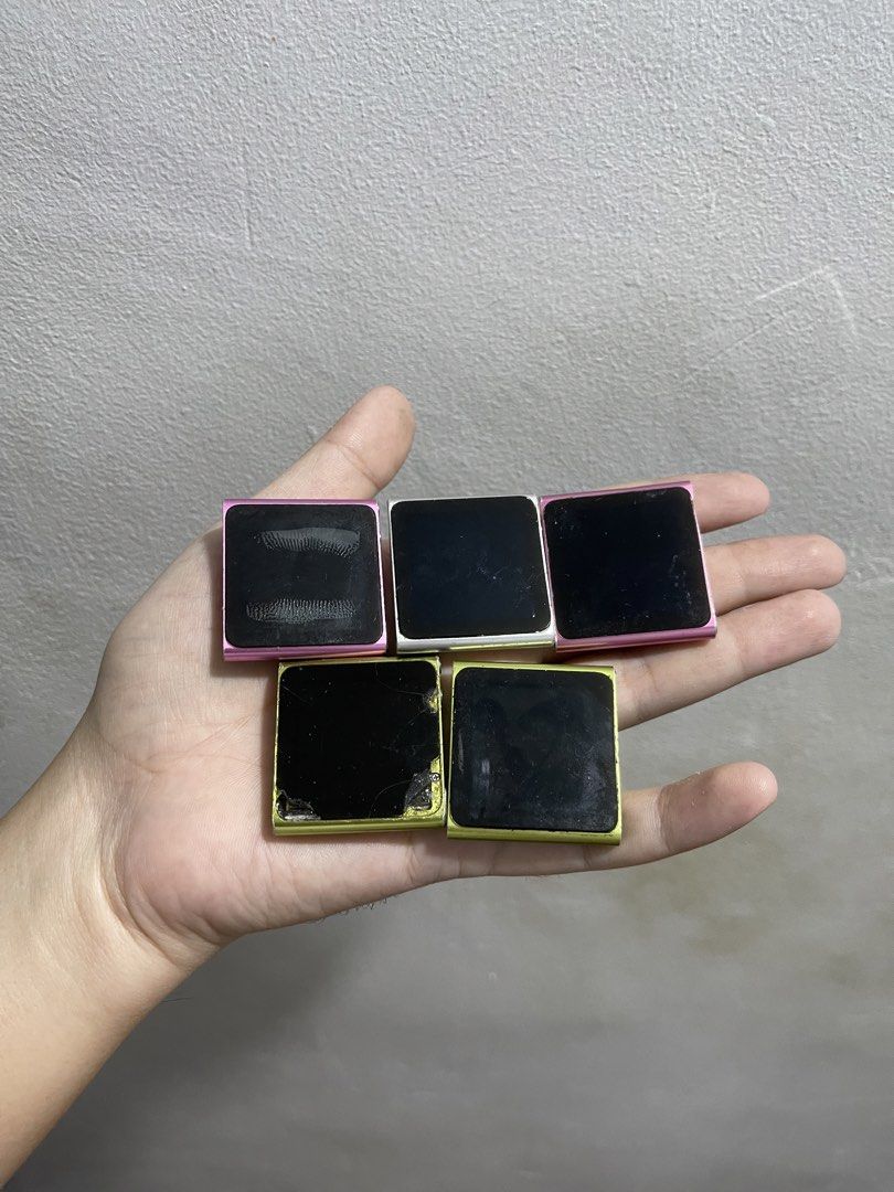 5 iPod nano 6th gen (1) (Category: Portable Music Players) located in Manila. Submitted by apple_siri (Listing ID 1422779198, Image 1). Description: Issue battery, lcd good for parts, project unit or pang display nyo etc.