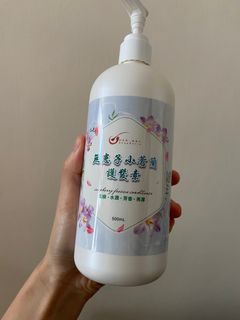 （分類：）位於 。 由 slandered.by.third.comment 提交（商品編號 1422757373，圖片 1）。簡介： 。