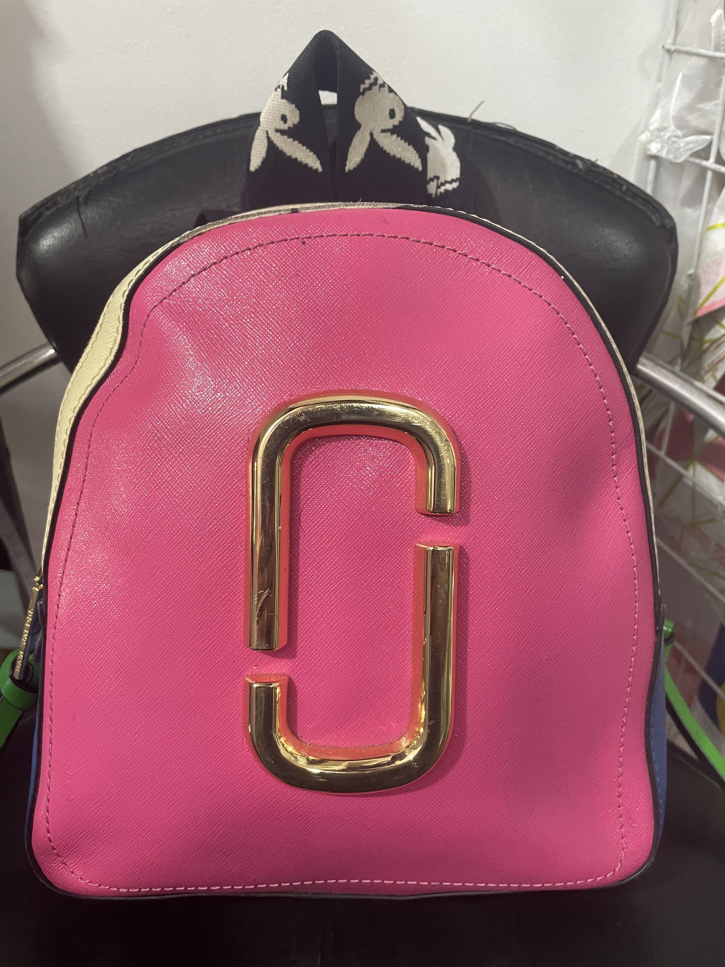 Authentic MARC JACOBS backpack (Category: Luxury Bags & Wallets) located in Quezon City. Submitted by brandedstuffsphils (Listing ID 1422747459, Image 1). Description: Authentic Marc Jacobs backpack .