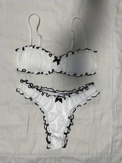 (Category: ) located in . Submitted by laylabakery (Listing ID 1422786238, Image 1). Description: .