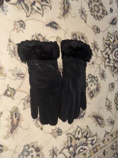 (Category: ) located in . Submitted by thehwardrobe (Listing ID 1422856234, Image 1). Description: .