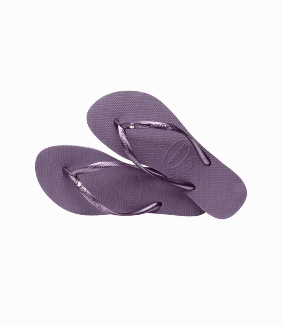 BNWT Havaianas Slim Crystal SW Flip Flops (Category: Flats) located in Singapore. Submitted by monkeyz3127 (Listing ID 1422865973, Image 1). Description: brand new with tags 37/38 via mail only. no meetups postage- $2.80.