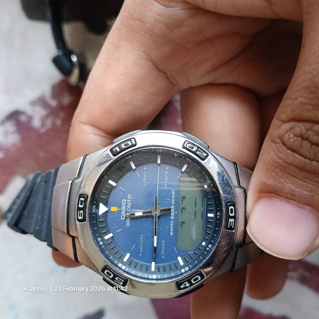 Bundle Watch (Category: Watches) located in Kuantan. Submitted by izzathamid1990 (Listing ID 1422741344, Image 2). Description: jam bundle casio, g-shock, seiko dan polar. casio digital bawah ada putus, g-shock, casio oren dan seiko kena tukar bateri, polar kena tukar bateri dan polarizer sebab ada bleeding. polar jam untuk sukan dari finland.