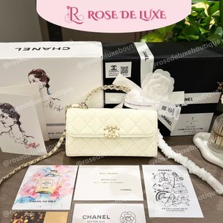 (Category: ) located in . Submitted by rosedeluxe.boutique (Listing ID 1422780972, Image 1). Description: .