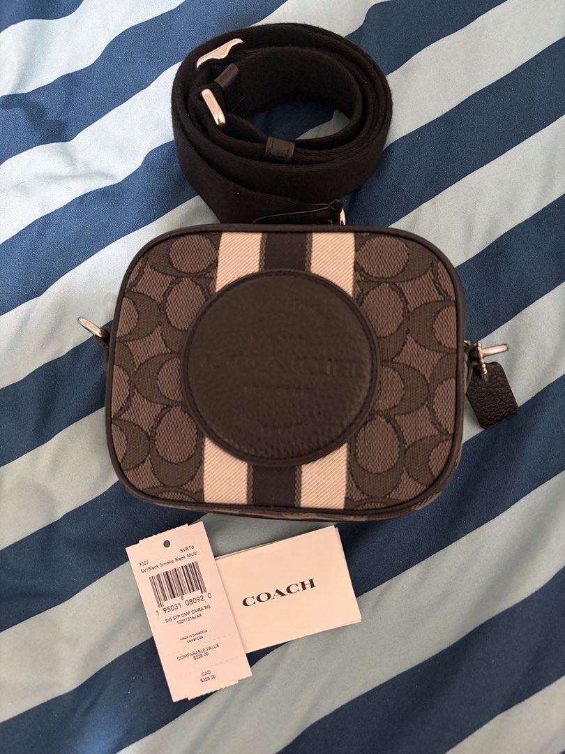 COACH MINI DEMPSEY CAMERA BAG (Category: Camera Bags & Carriers) located in Taguig. Submitted by ky_declutterss (Listing ID 1422832077, Image 3). Description: - Original. Brand New. Never Used. - This was just stored in my closet - With tag and care card - RFS: i have too many bags PHP 5,500.