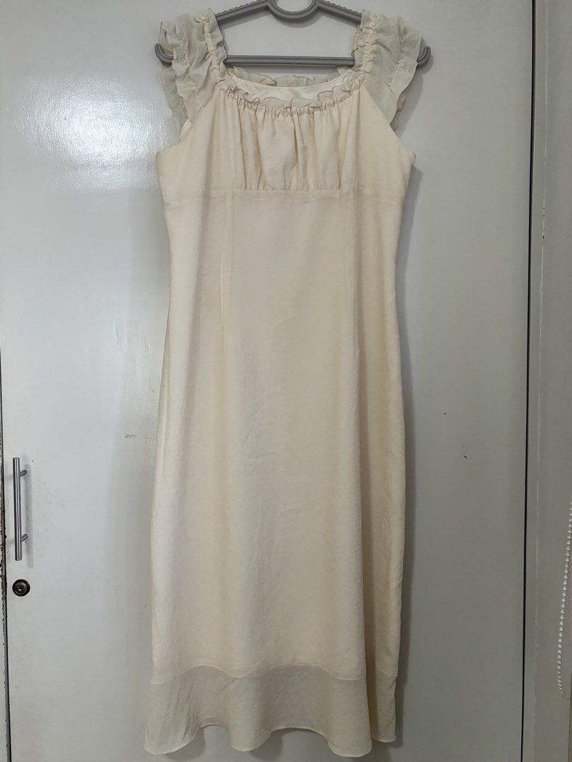cottagecore milkmaid dress (Category: Dresses) located in Angeles City. Submitted by handledwithIove (Listing ID 1422803716, Image 1). Description: cottagecore milkmaid dress length: 36 in bust: 33-36 waist: fits 26-29 (has loops on the side so you can add ribbons and make it fir smaller!) - good condition, used 2x - haa zipper on the side .
