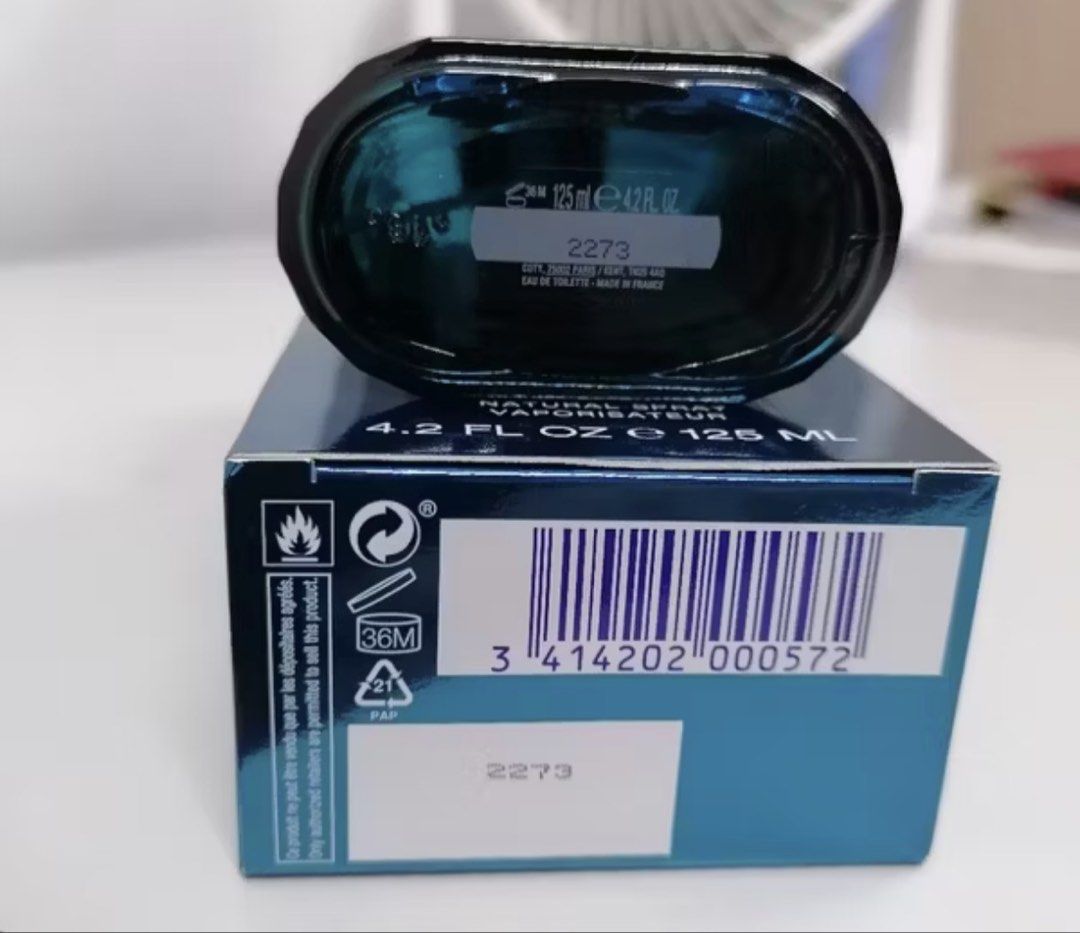 Davidoff Cool Water Eau de Toilette 125ml (Category: Fragrance & Deodorants) located in Makati City. Submitted by happystone.12 (Listing ID 1422832403, Image 3). Description: - Davidoff Cool Water Eau de Toilette - 125ml bottle - Includes original box - Dark blue bottle - Authentic product Money back if guaranteed not legit.