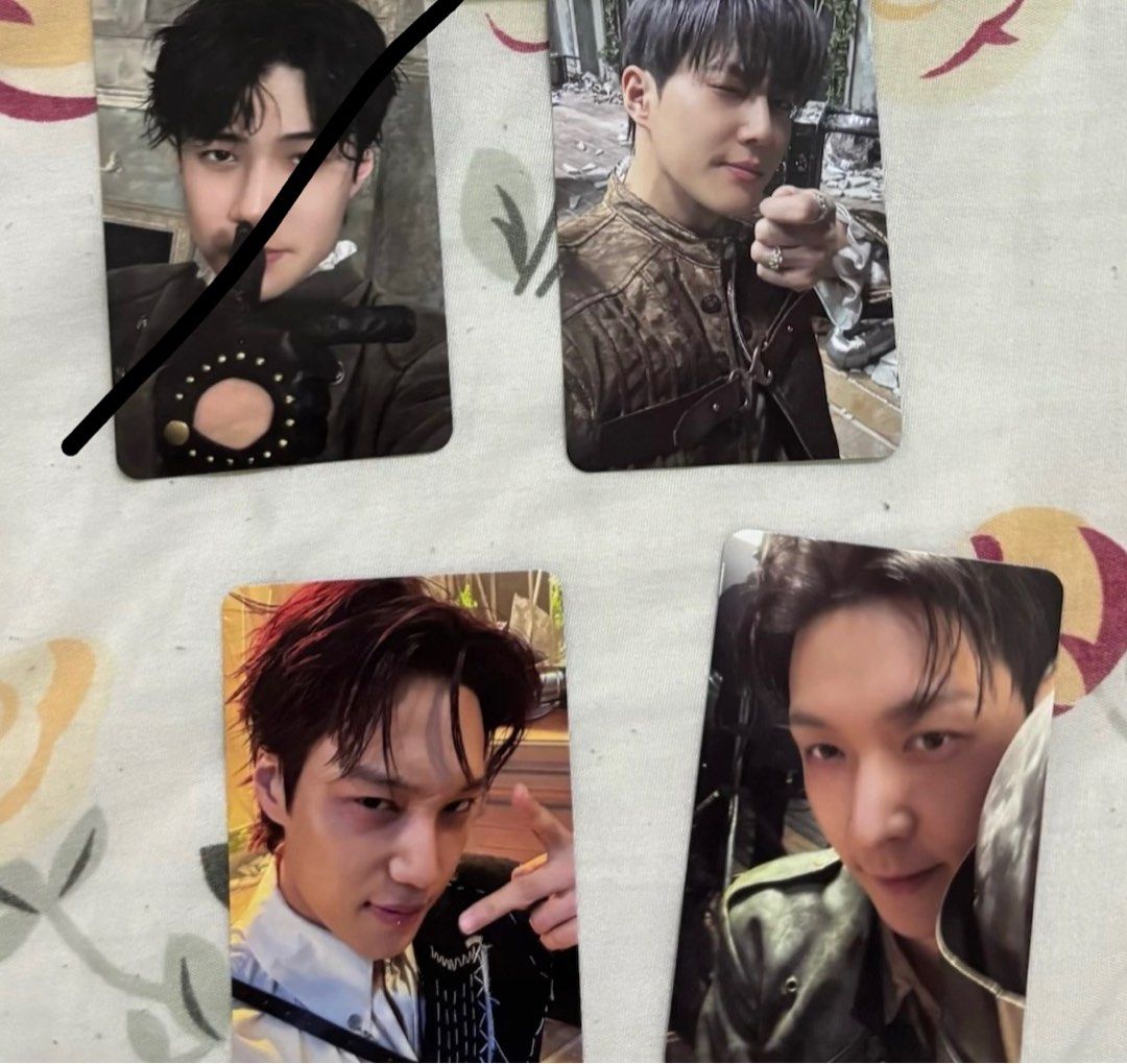 EXO Ex-version( B ver) Photocards (Category: K-Wave Merchandise) located in Puchong. Submitted by boocarat (Listing ID 1422756608, Image 1). Description: Rm30.