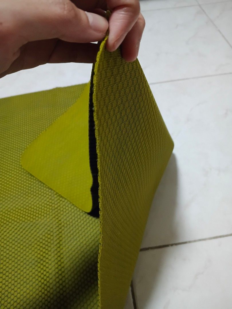 Foldable, travel-friendly exercise mat (Category: Exercise Mats) located in Makati City. Submitted by jouelle (Listing ID 1422766741, Image 3). Description: Size: 24 inches (or 2 feet) × 72 inches (or 6 feet) Made of thin, flexible and soft rubber which makes it great for travel Not bulky unlike other exercise or yoga mat made of thick foam Very non-slip Net bag included Minor defects: two tiny holes (See last photos.) Sanitized already Meet-up i