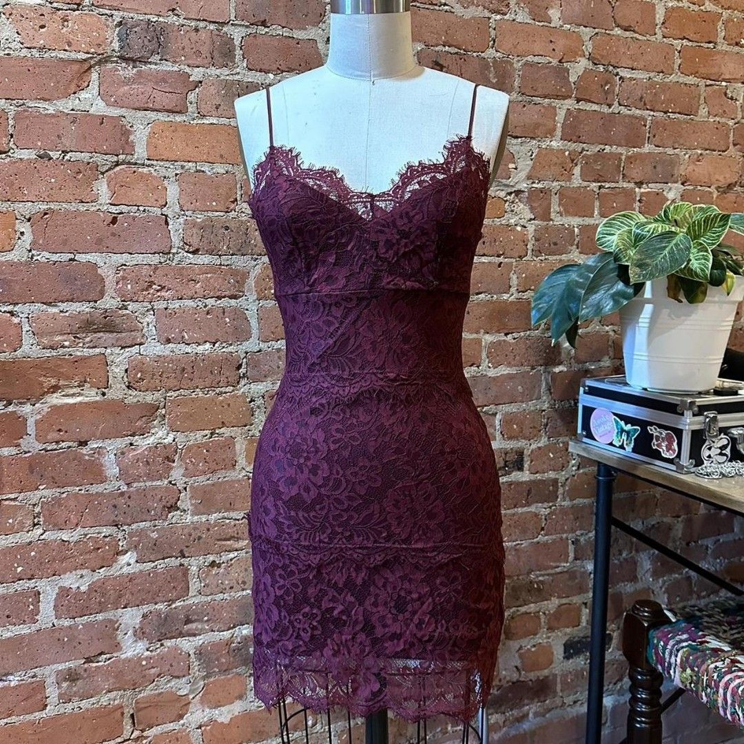 FOR RENT: TOPSHOP Maroon Burgundy Lace Mini Dress, Women's Fashion, Dresses & Sets, Dresses on Carousell