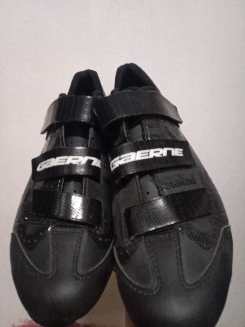 Gaerne Cycling Shoes - Black (Category: Other Sports Equipment and Supplies) located in Manila. Submitted by zildjaniba50749 (Listing ID 1422851796, Image 3). Description: - Gaerne cycling shoes - Size 43 - Secure fit with three velcro straps - Cleat mounting system - Perfect for cycling.