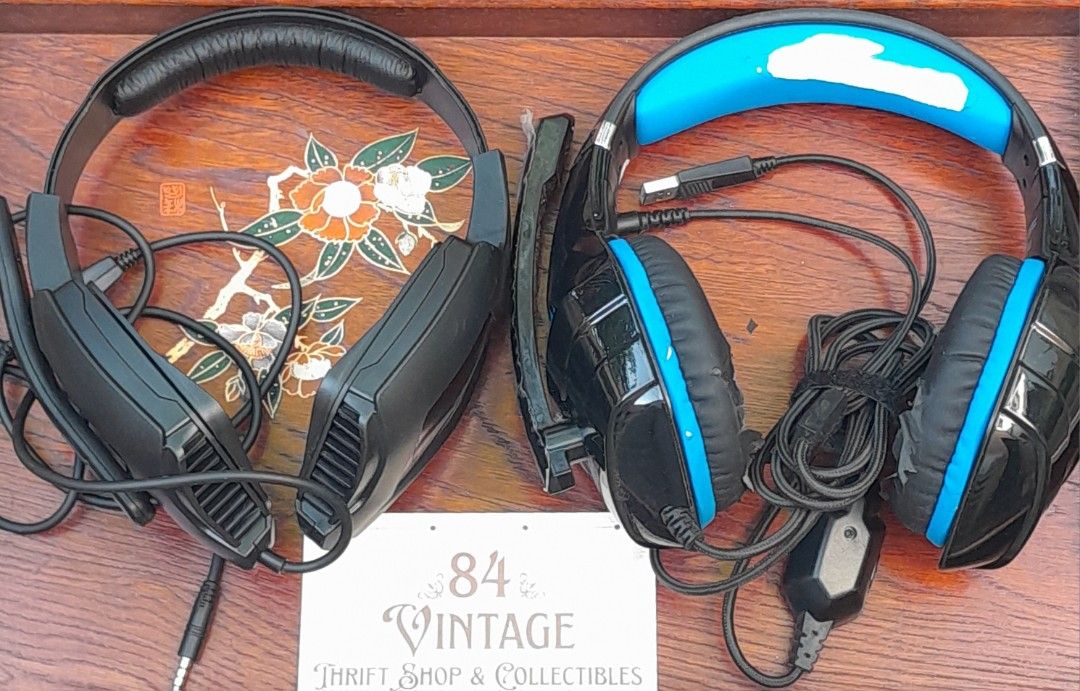 Beexellence Gaming Headphones with Mic (Category: Headphones & Headsets) located in Las Pinas. Submitted by 84vintage (Listing ID 1422830717, Image 1). Description: Popular Gaming headphone GM-5 with a black and blue design. Features a built-in microphone and USB connection. Includes a volume control on the cable. Looks unused but with minor issues on the foam due to storage. Tested with no functional issues. Excellent sound and Bass. Freebie of 