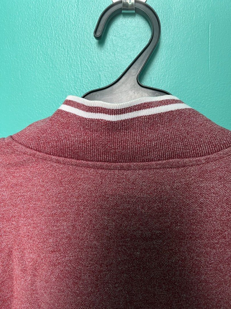 Giordano Polo Shirt - Maroon - Size M (Category: Tshirts & Polo Shirts ) located in Pasay City. Submitted by godiii (Listing ID 1422798539, Image 3). Description: - Giordano polo shirt - Color: Maroon - Size: M - Fit: Tapered - Collar and cuffs: White and maroon stripes - Features: Small chest logo, button-up collar.
