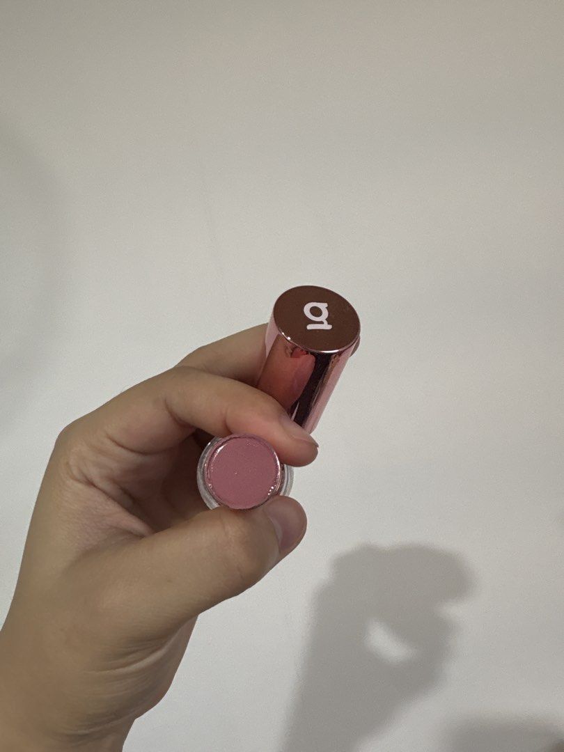 grwm Glam & Go Stix Blush Stick - Fig (Category: Makeup) located in Cavite. Submitted by declutterawi (Listing ID 1422801001, Image 2). Description: - Glam & Go Stix Blush Stick in Fig shade - Multiuse blush stick - Comes in a stylish pink metallic tube - Color visible at the bottom of the stick - Brand new.