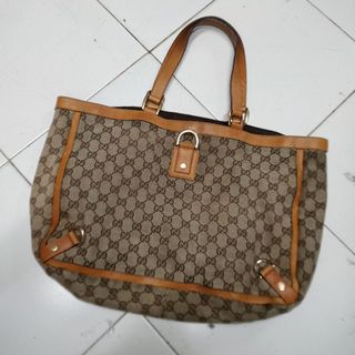 (Category: ) located in . Submitted by Gentlemans_ClosEt (Listing ID 1422901175, Image 1). Description: .