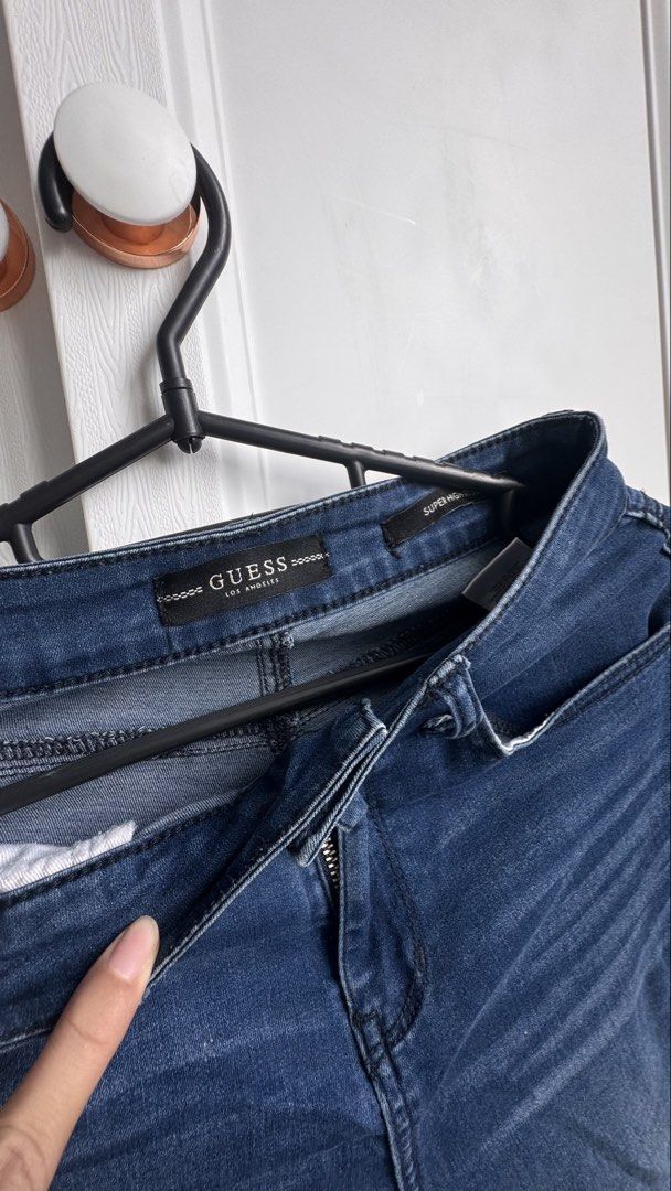Guess Super Skinny Jeans (Category: Jeans) located in Pasig City. Submitted by cyebem (Listing ID 1422780186, Image 1). Description: - Dark wash Guess jeans - Super skinny fit - High-waisted - Features Guess logo on back pocket - Classic five-pocket design - Zip fly and button closure.