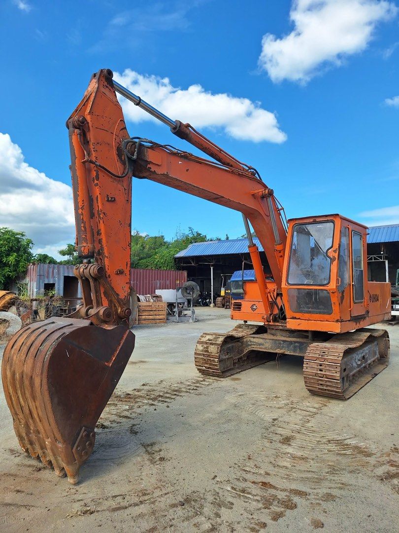 Hitachi UH04-5 Exacavator (Category: Heavy Vehicles) located in Mabalacat. Submitted by kvj89 (Listing ID 1422758379, Image 3). Description: For Sale! Hitachi UH04-5 Excavator 6BG1 engine, Good running condition, Mechanical Loc: Cabanatuan City, Nueva Ecija.