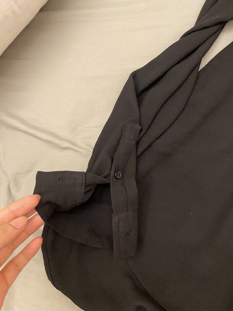 H&M Black Blouse Size EUR 34 (Category: Blouses) located in Mandaluyong City. Submitted by weakassbitch (Listing ID 1422817905, Image 3). Description: - H&M black blouse - Button-down front - Two front pockets - Long sleeves with buttoned cuffs - Round neckline - Size: EUR 34, US 4, CN 160/80A, MX 4.