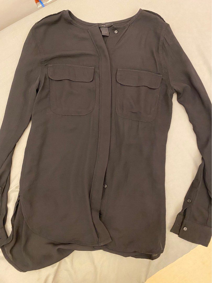 H&M Black Blouse Size EUR 34 (Category: Blouses) located in Mandaluyong City. Submitted by weakassbitch (Listing ID 1422817905, Image 1). Description: - H&M black blouse - Button-down front - Two front pockets - Long sleeves with buttoned cuffs - Round neckline - Size: EUR 34, US 4, CN 160/80A, MX 4.