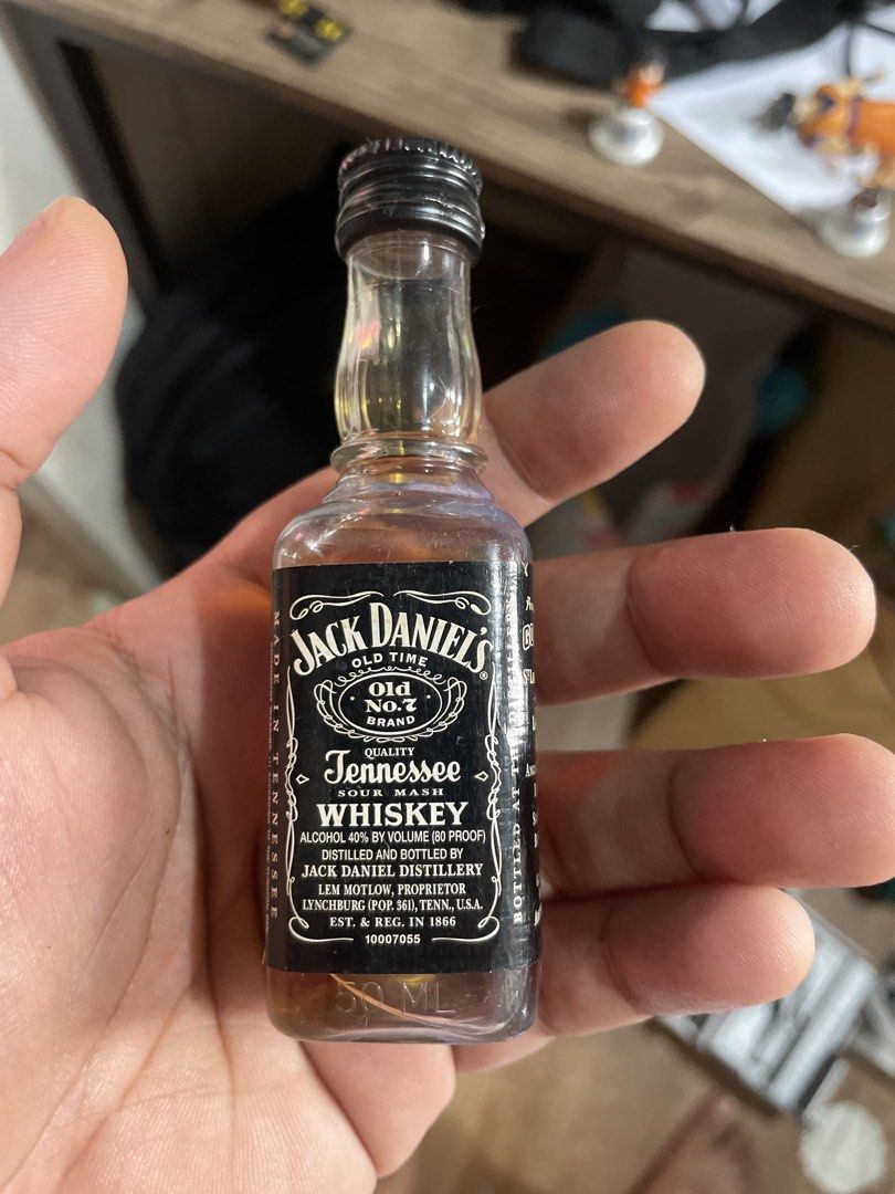 Jack Daniel’s Mini Bottle – Display Only (Category: Beverages) located in Quezon City. Submitted by cleverstorm.b2ff4e (Listing ID 1422769381, Image 1). Description: Mini Jack Daniel’s Old No. 7 bottle. Opened / not full. For display only. Not for consumption. 💰 Price: ₱50 📍 Meetup: Diliman / QC 🚚 Buyer shoulders shipping.