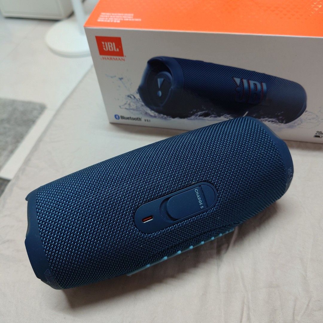 JBL Charge 5 Bluetooth Speaker - Blue65671937111043113