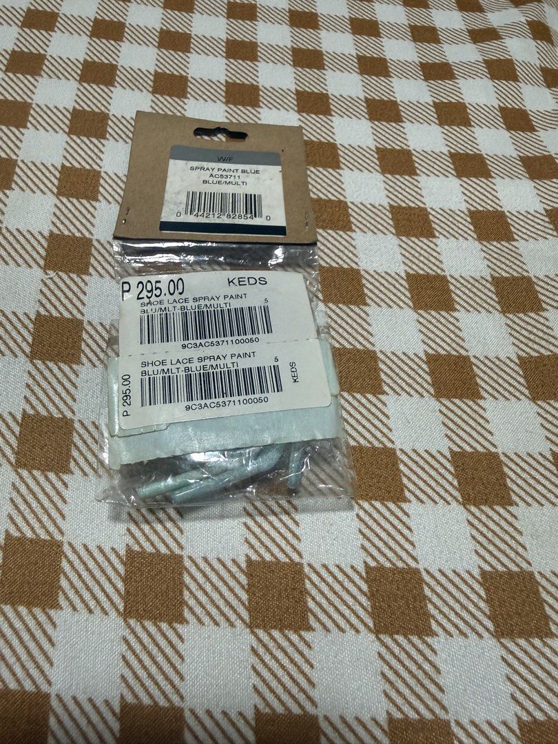Keds shoe laces (brand new) (Category: Shoe inserts) located in Quezon City. Submitted by andanel16 (Listing ID 1422901523, Image 2). Description: Keds Shoe Laces – Brand New Selling Keds shoe laces Brand new Never used (extra) Perfect replacement for your Keds sneakers. RFS: Extra / not needed / declteering Price: 200 Delivery via Lalamove / J&T (buyer shoulders SF) .