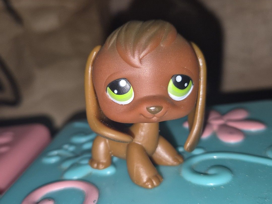 SOLD || littlest pet shop LPS BEAGLE (Category: Figurines & Statues) located in Pasig City. Submitted by mikachwu (Listing ID 1422890204, Image 1). Description: .