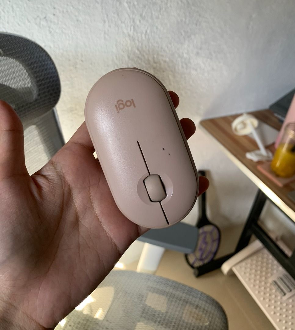 Logitech Pebble 2 Combo - Rose (Category: Computer Keyboard) located in Santa Rosa. Submitted by mariekondo1 (Listing ID 1422792813, Image 2). Description: IN VERY GOOD CONDITION --- BARELY USED (nakatambak lang po sa bahay) RFS: Using now Mac keyboard.