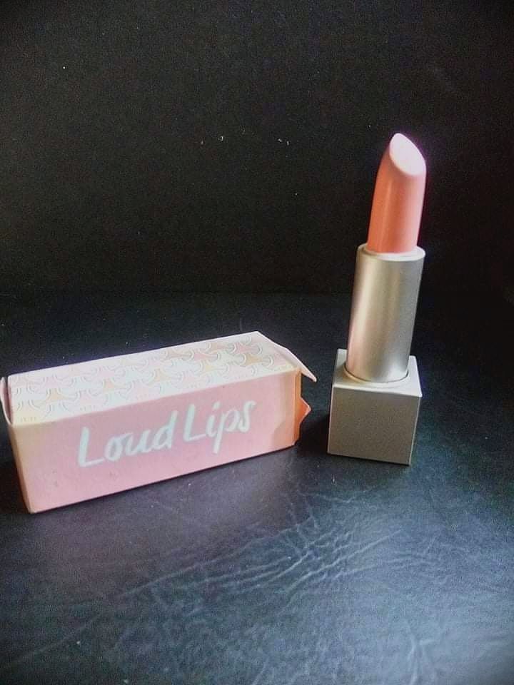LOOK BEAUTY Loud Lips nude look lipstick (Category: Makeup) located in Quezon City. Submitted by drkco (Listing ID 1422858993, Image 3). Description: FOR THAT NUDE LIP LOOK 👌🏻 shade: Tangerine Cream (new/unused) •Selling Price= p255 •SRP= p600.