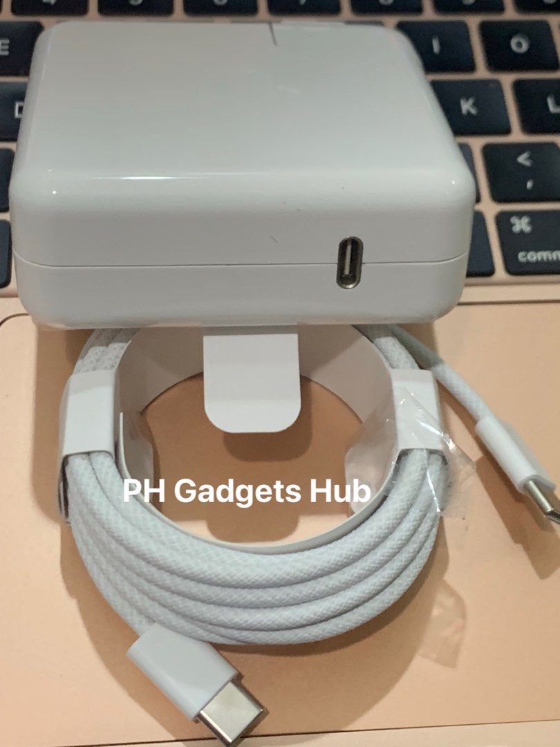 MacBook 61W Type C Charger with Braided Cable 2meters (Category: Chargers & Cables) located in San Juan City. Submitted by ph_gadgets_hub (Listing ID 1422807962, Image 1). Description: The 61W usb-c power adapter, efficient charging at home, in the office, or on the go. It’s compatible MacBook Charger WE ARE STILL ON SALE ❗️❗️❗️ Promo!! SET ₱2,400 61W USB-C Power Adapter with USB-C to C Braided Cable (2 m) Macbook Charger🔥 ₱1,500 61W usb-c power
