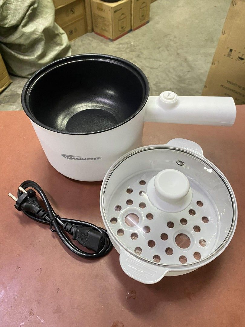 MAIMEITE 1.8L Portable Electric Cooker (Category: Cookers) located in Manila. Submitted by yzlshop (Listing ID 1422735606, Image 2). Description: Maimeite Mini Rice Cooker Non-Stick Inner Pot 1.8L Multi-Function Rice Cooker Electric Hotpot.