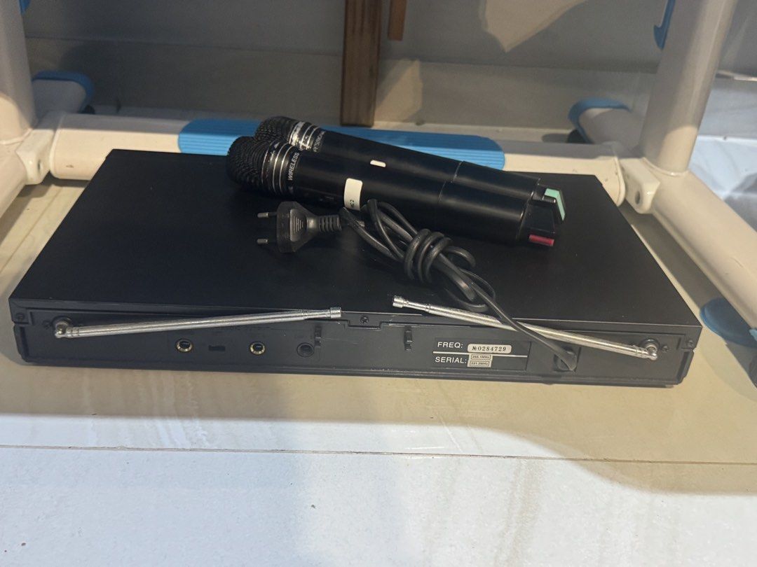 Martin Roland MVX-292 Wireless Microphone System65561408376834111