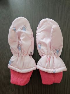 (Category: ) located in . Submitted by ms_preloved (Listing ID 1422725928, Image 1). Description: .