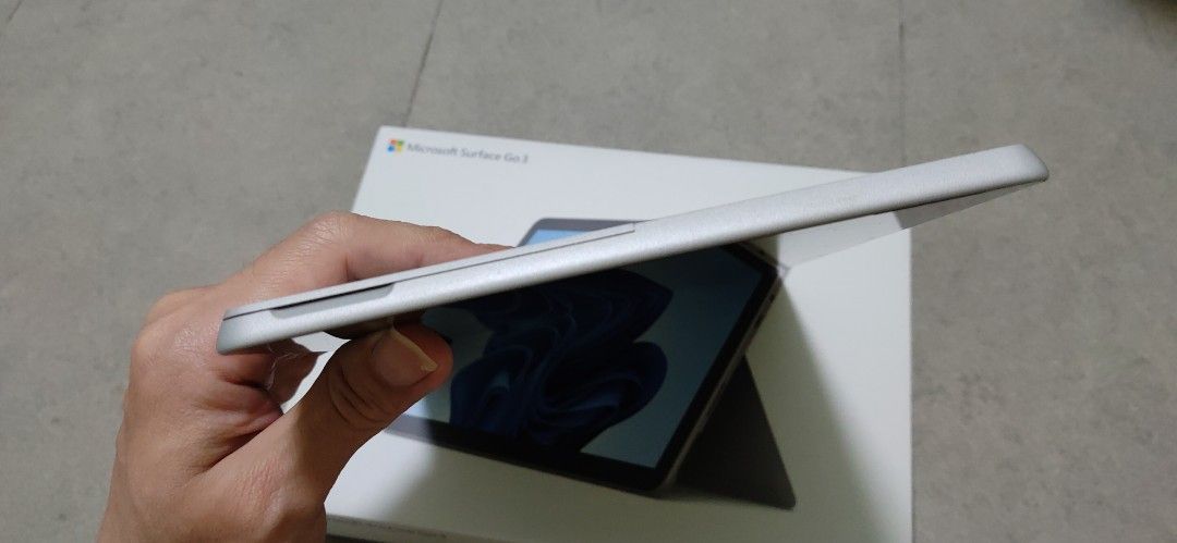 Microsoft Surface Go 3 - i3 8GB RAM412457631409786884