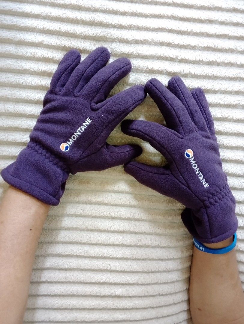 Montane Windstopper Gloves Size Medium (Category: Gloves) located in Binangonan. Submitted by stufflikedat (Listing ID 1422764313, Image 1). Description: - Montane purple fleece gloves, size medium, will fit small too - Windproof technology ideal for biking hiking or any outdoor sports - Touchscreen compatible fingertips for electronic touch gadgets. - Reinforced grip on palms. - Secure & very nice fit with garterized wrist - Montane logo on back