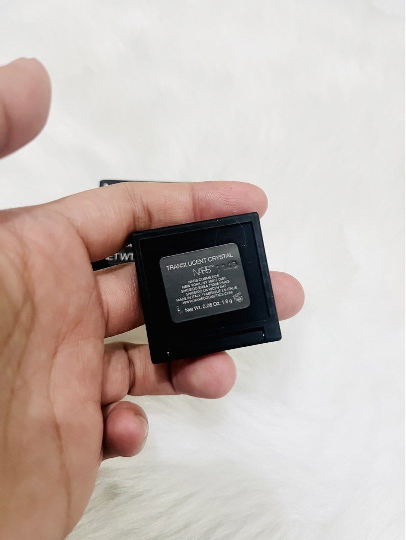 NARS Light Reflecting Setting Powder Pressed Mini (Category: Makeup) located in Quezon City. Submitted by klawdeclutteeeeerr (Listing ID 1422819768, Image 3). Description: - NARS Light Reflecting Setting Powder (Mini) - Pressed powder formula - Compact and travel-friendly size - Sleek black compact design -BNEW WITH BOX-800 BNEW WITHOUT BOX-700.
