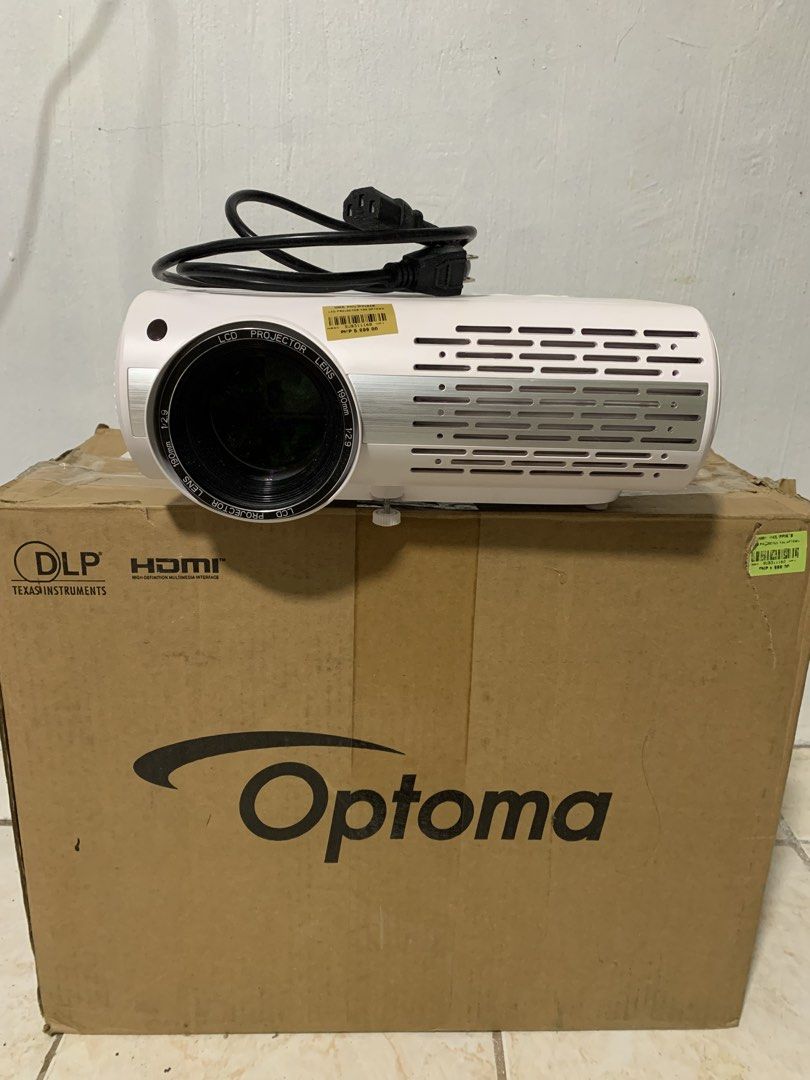 Optoma LED Projector Y50 (Category: Projectors) located in Subic. Submitted by lizamarquezlagbas (Listing ID 1422793530, Image 1). Description: .