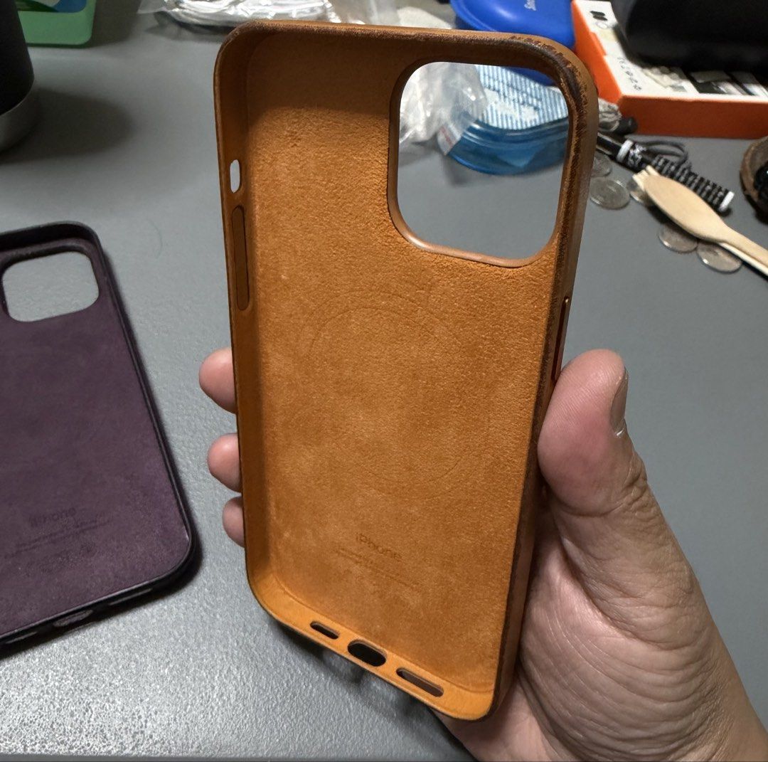 Original Apple Leather Cases (13PM) Bundle (Category: Cases & Sleeves) located in Paranaque City. Submitted by evilplaces (Listing ID 1422887719, Image 3). Description: Original Apple Leather Cases for 13 Pro Max Bundle for 900 + SF Signs of aging and use Rfs: Decluttering.